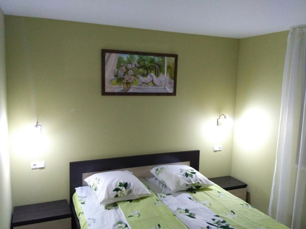 Comfort Apartment On Bogdanivska Street 7B Kiev Esterno foto
