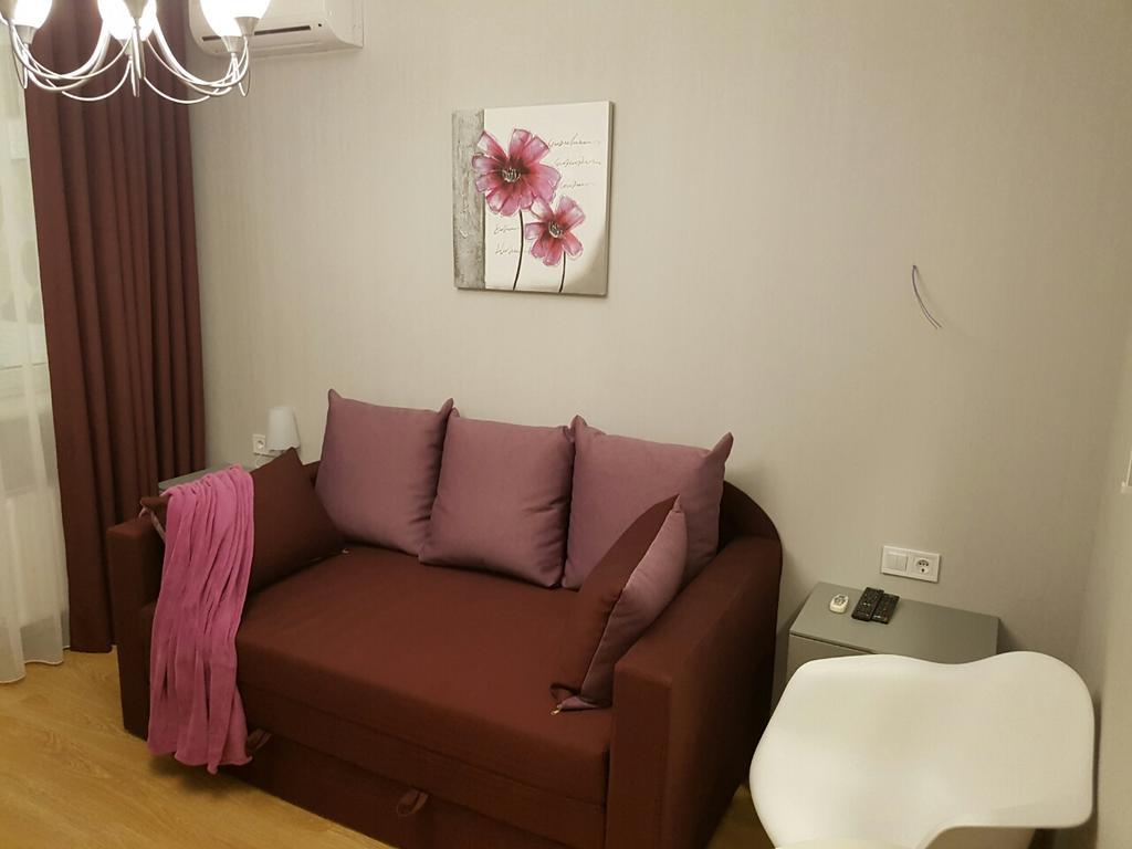 Comfort Apartment On Bogdanivska Street 7B Kiev Esterno foto
