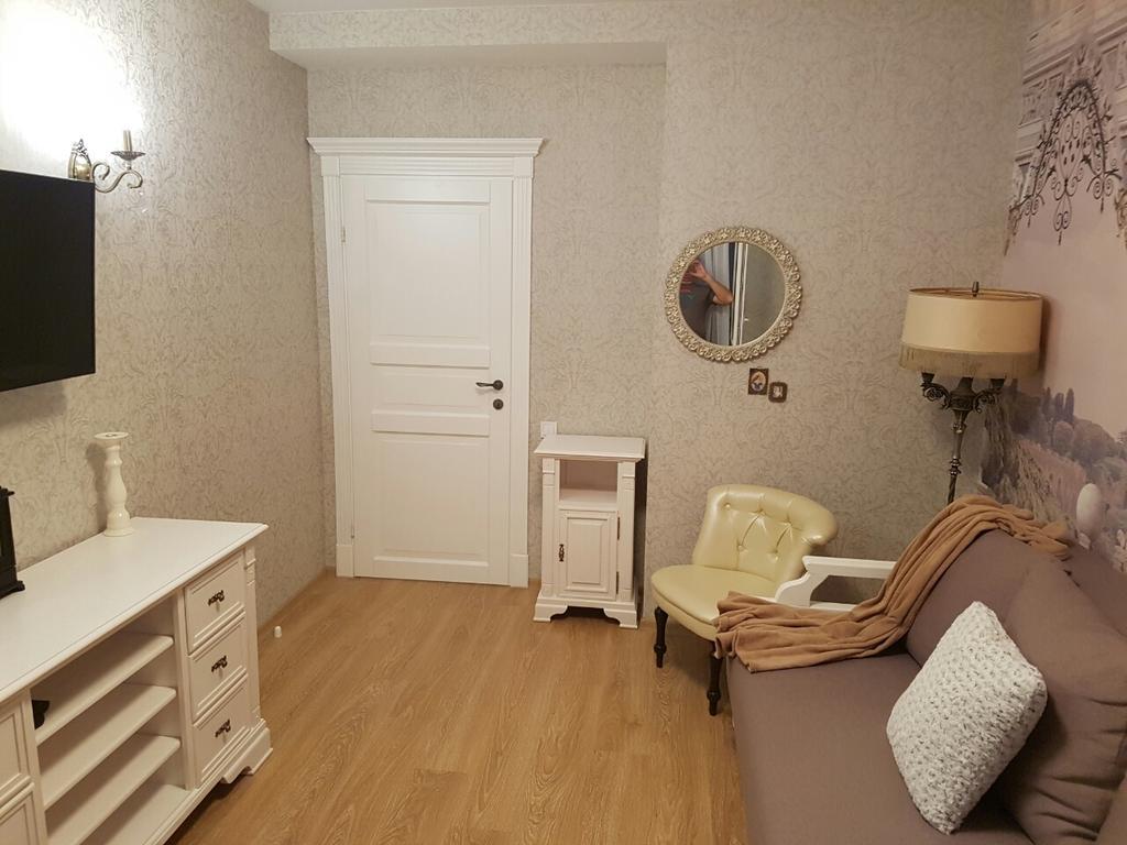 Comfort Apartment On Bogdanivska Street 7B Kiev Esterno foto
