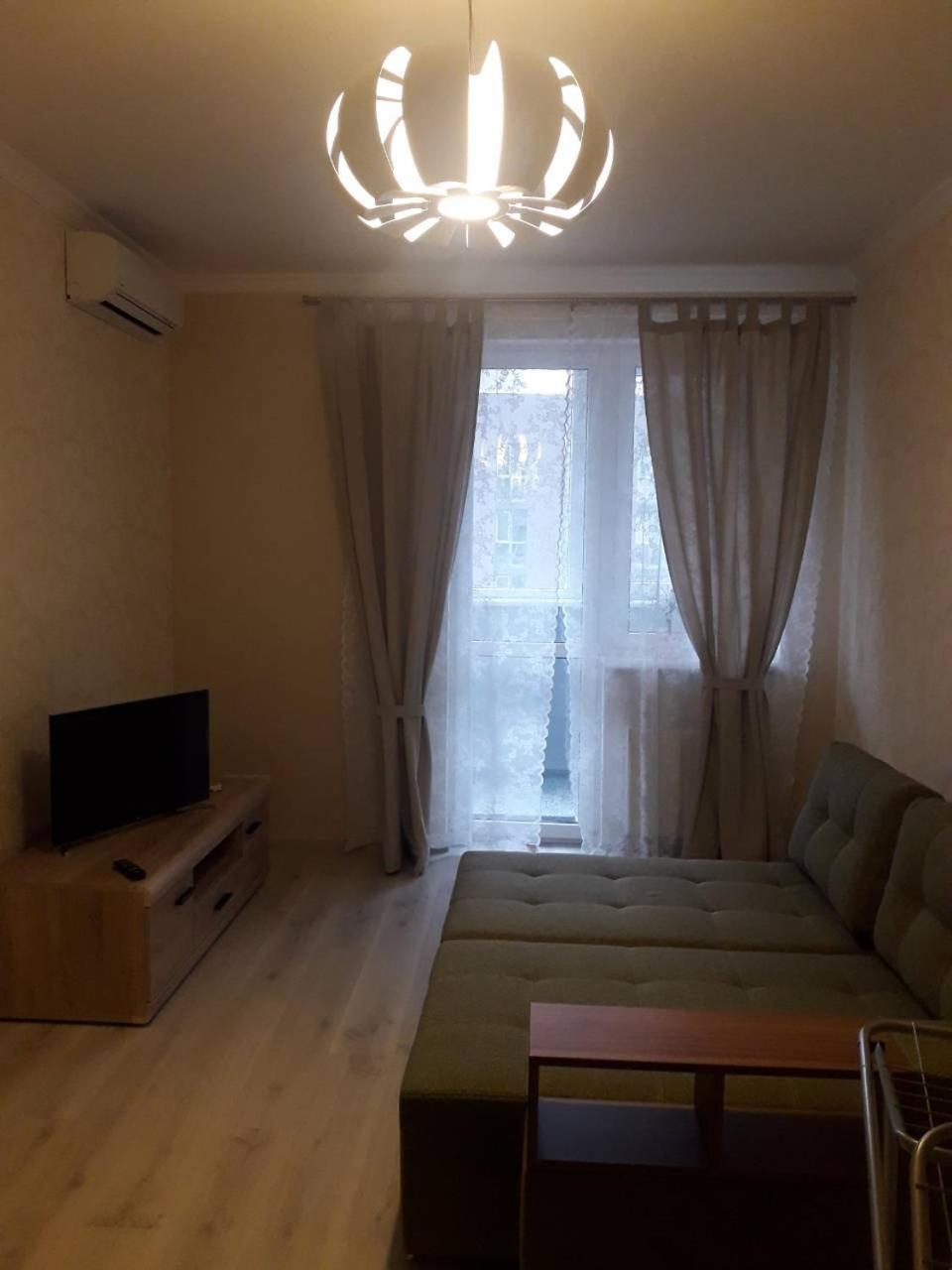 Comfort Apartment On Bogdanivska Street 7B Kiev Esterno foto