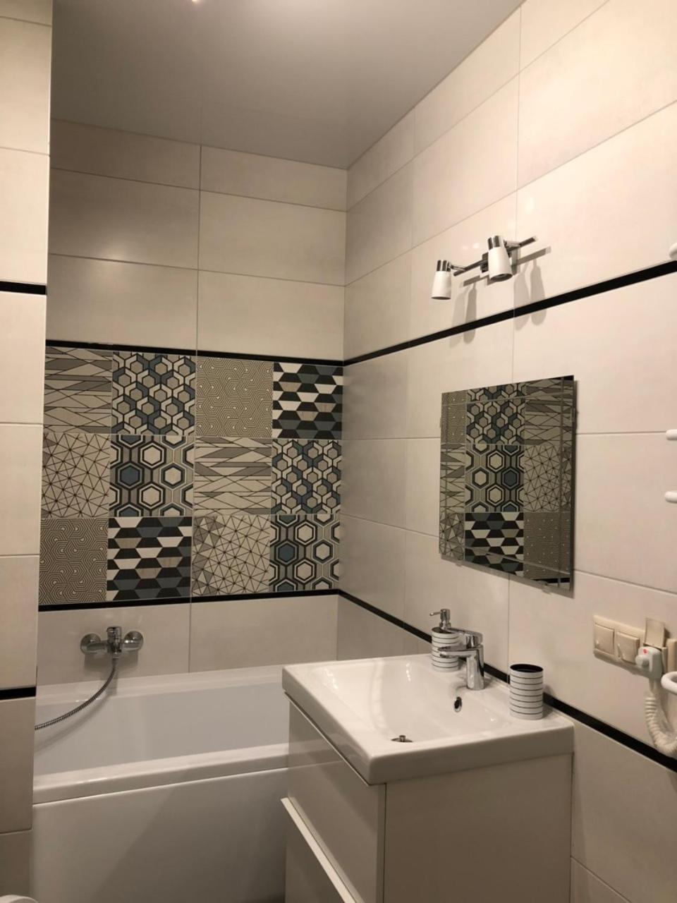 Comfort Apartment On Bogdanivska Street 7B Kiev Esterno foto