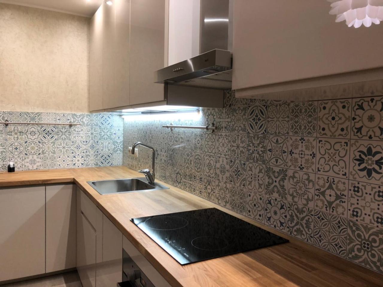 Comfort Apartment On Bogdanivska Street 7B Kiev Esterno foto